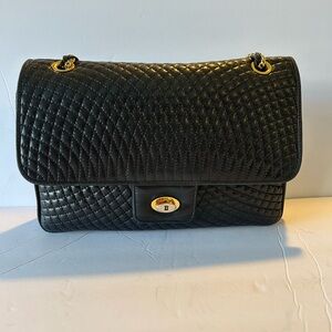 Bally Elegant Black Quilted Shoulder Bag
